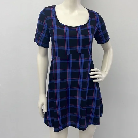 Tie Back Check Smock Dress - Picture 4 of 15